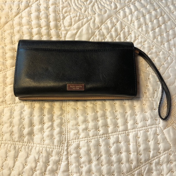 Kate Spade ♠️ Black Leather Wallet Wristlet - Picture 2 of 8